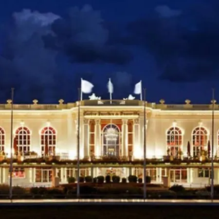 Appartement, Place Morny. Apartamento *