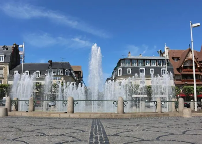 Appartement, Place Morny. アパート ドーヴィル